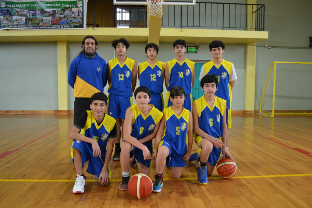 Escuela Alberto Córdova Latorre logró Primer lugar en zonal de Básquetbol