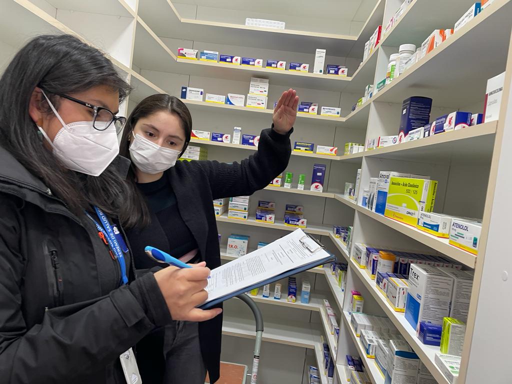 Farmacias independientes ganan terreno en la región de Los Ríos