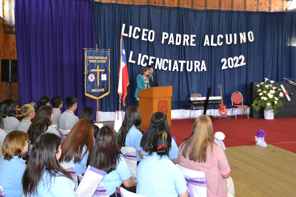 Emotiva ceremonia de Licenciatura realizó liceo particular Padre Alcuino de Malalhue