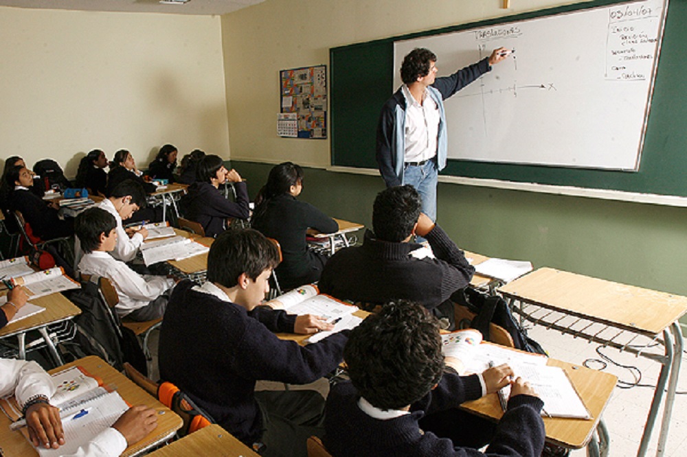 Mediante oficio al MINEDUC municipalidades de Los Ríos solicitan aumento de recursos para educación pública