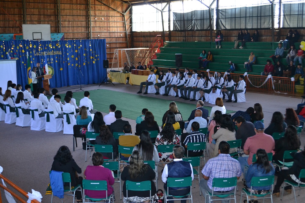 Liceo República del Brasil licenció a 34 estudiantes de 8vo año básico
