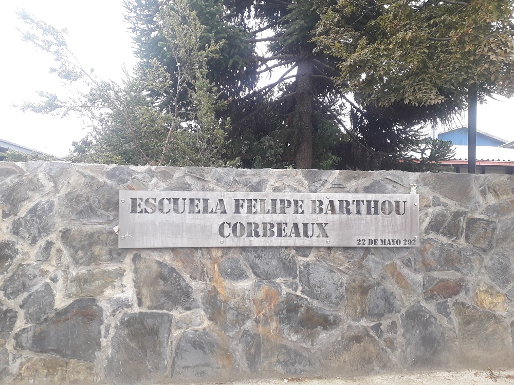 Ministerio de Medio Ambiente revalidó a la Escuela Felipe Barthou con la Certificación Ambiental de Excelencia