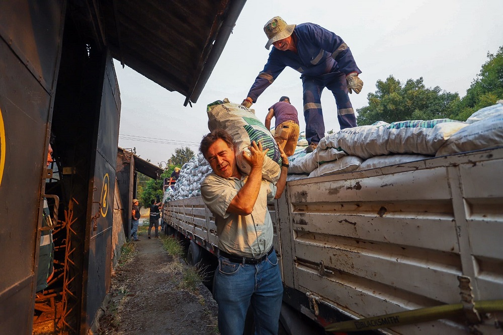 MINAGRI e INDAP anuncian primer paquete de medidas inmediatas para más de 6 mil pequeños agricultores afectados por mega incendios