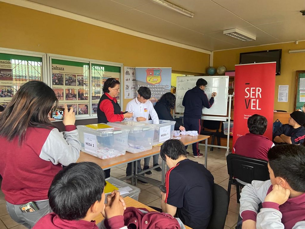 Liceo Bicentenario Camilo Henríquez eligió nueva directiva del Centro de Estudiantes