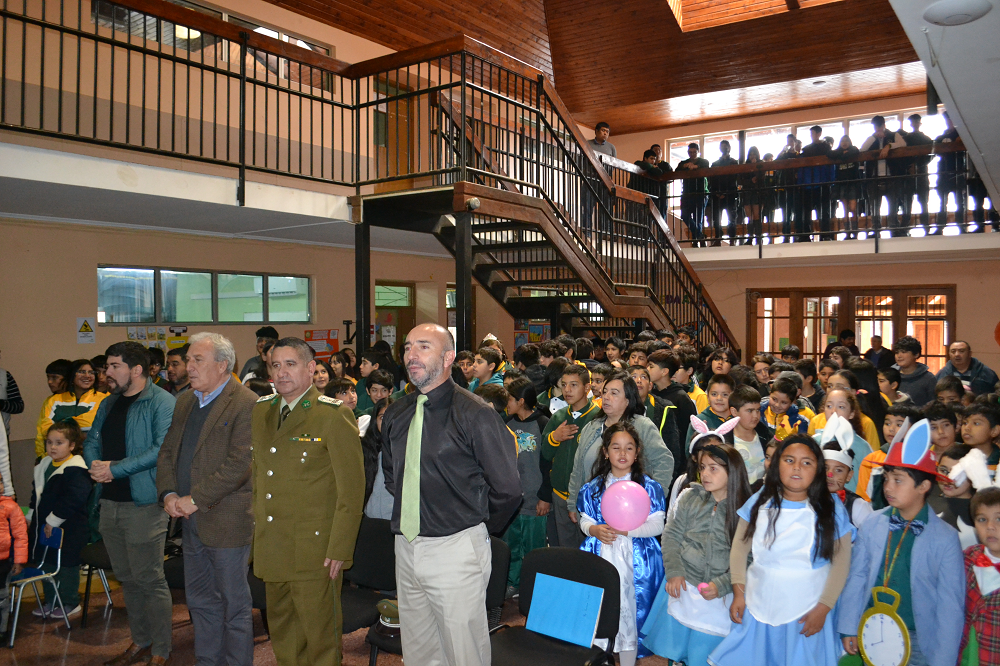 Liceo Rep. del Brasil celebró el Día del Libro y el Día del Carabinero