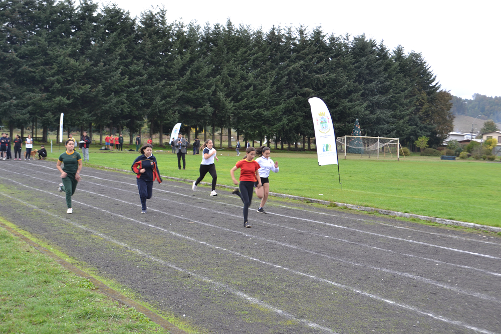 El Primer Encuentro Formativo Escolar de Atletismo se realizó en Lanco