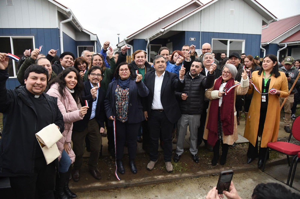 150 familias del Comité de Vivienda Siete Lagos recibieron las llaves de sus nuevas casas