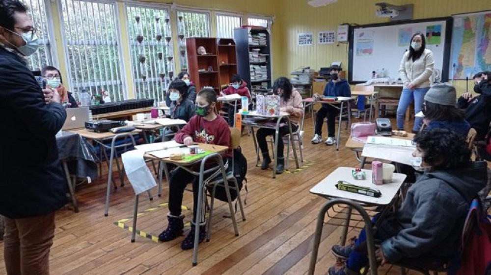 En esta vuelta a clases, Mineduc reitera el uso obligatorio de mascarillas en establecimientos educacionales