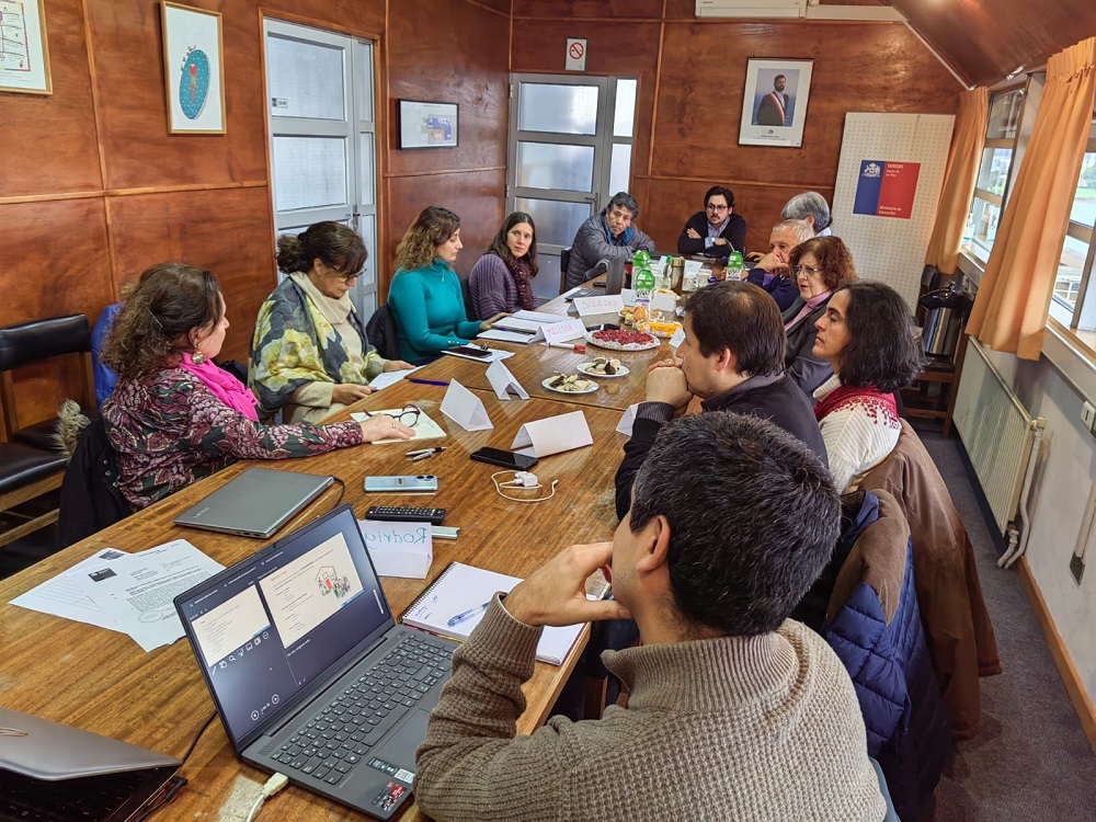 Seremi de Educación en Los Ríos y Programa Valoras UC coordinan acciones del programa “A Convivir se Aprende”