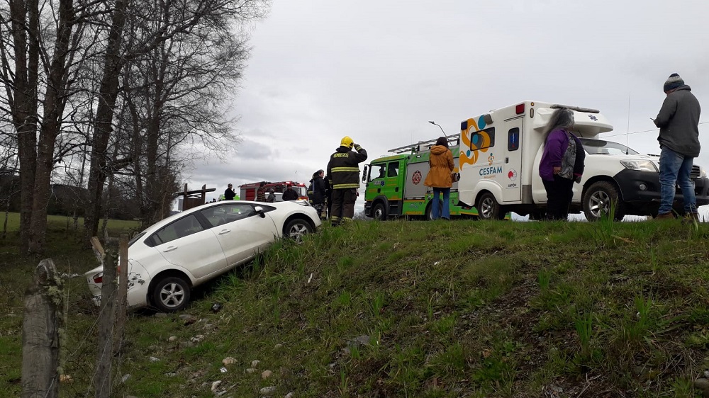 Una persona lesionada deja accidente vehicular en el sector La Peña, Ruta Lanco-Malalhue