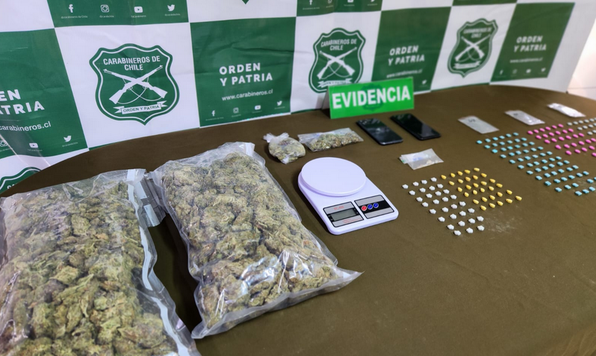 Carabineros del OS7 Valdivia incauta droga durante control carretero en Lanco