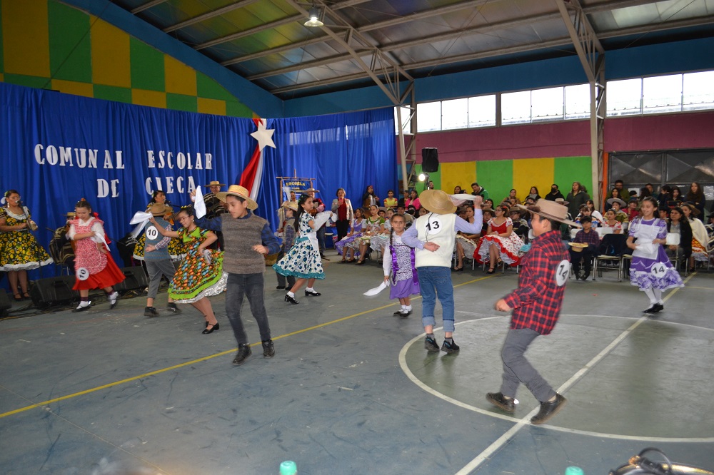 Lanco tiene sus representantes para el Regional de Cueca Escolar