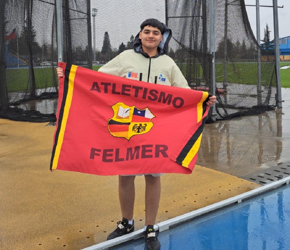 Atletismo de Los Ríos tiene campeones nacionales en competencia escolar en Biobío