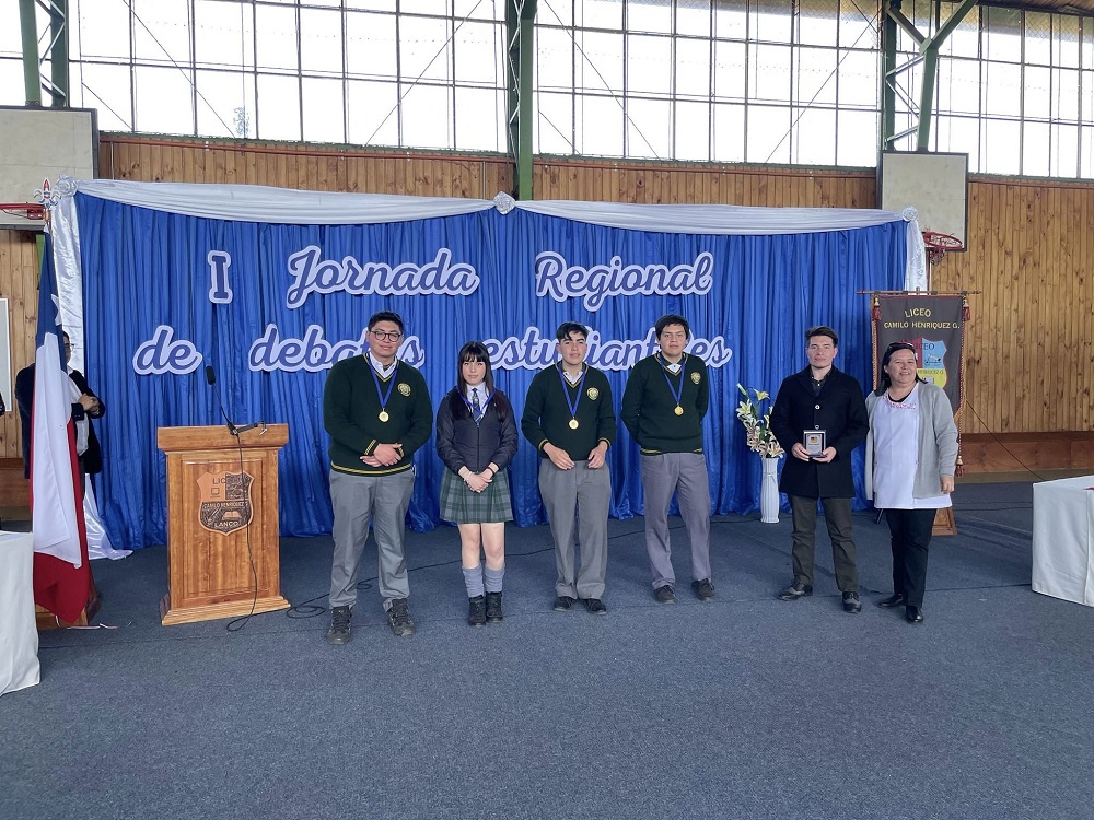 Destacada participación del liceo República del Brasil en jornada Regional de Debate