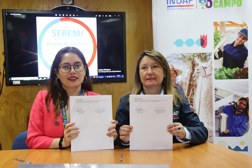INDAP y Seremi de Salud firman convenio para agilizar resoluciones sanitarias en Los Ríos