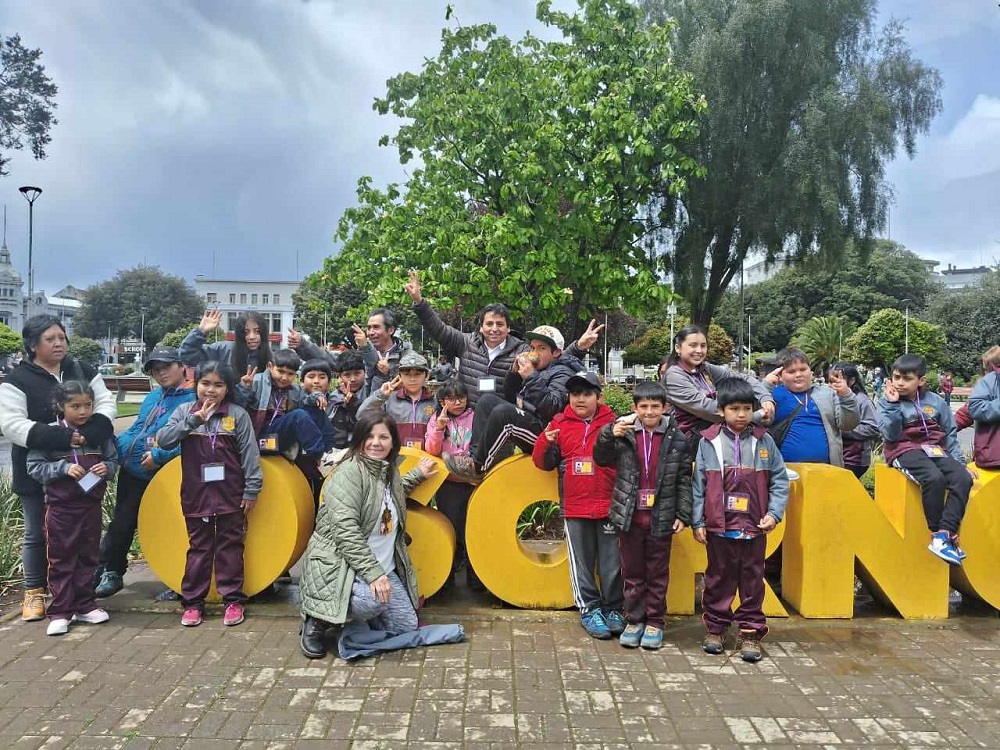 Estudiantes de la escuela Rural de Antilhue visitaron la ciudad de Osorno en Gira Pedagógica