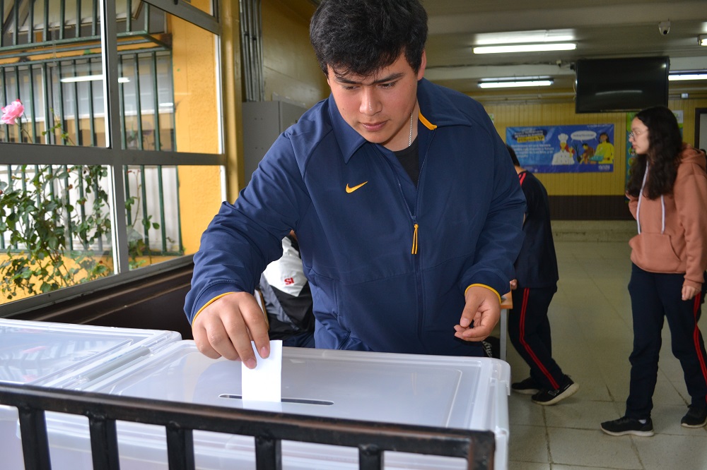 Proceso democrático de Presupuestos Participativos Escolares, este año se realiza en tres colegios de Lanco