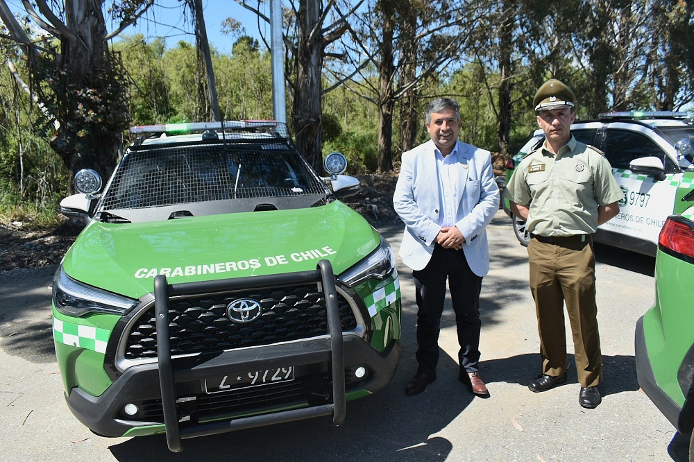 Dos nuevos carros policiales recibe la comuna de Lanco