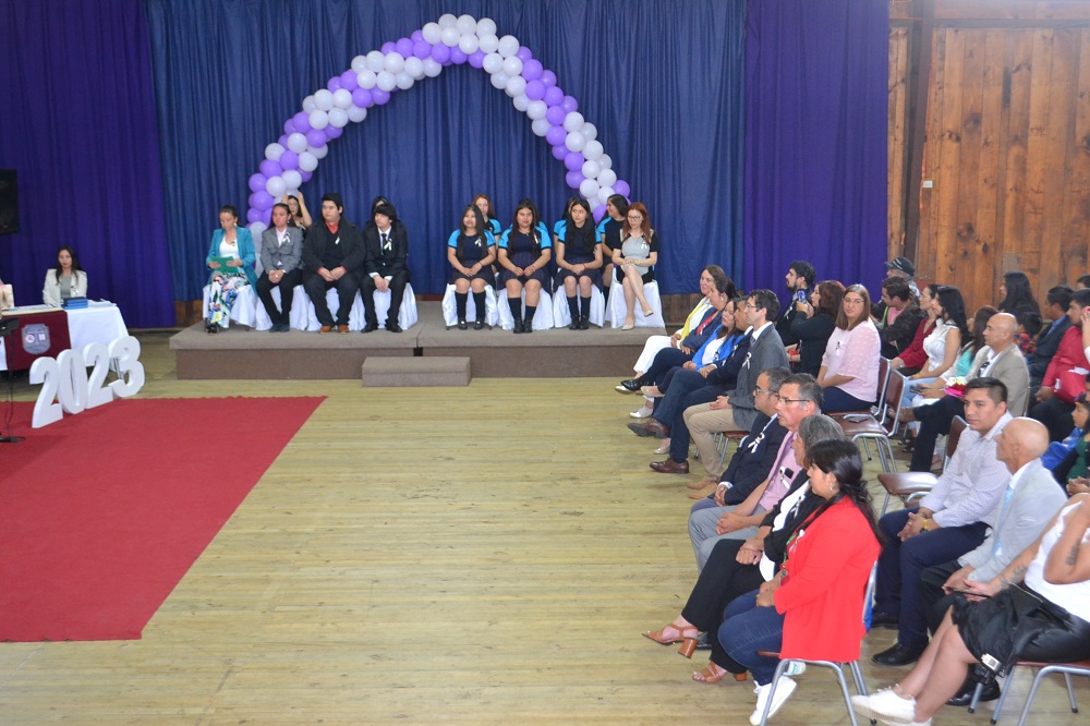 Liceo Bicentenario Particular Padre Alcuino realizó ceremonia de Licenciatura y Titulación 2023