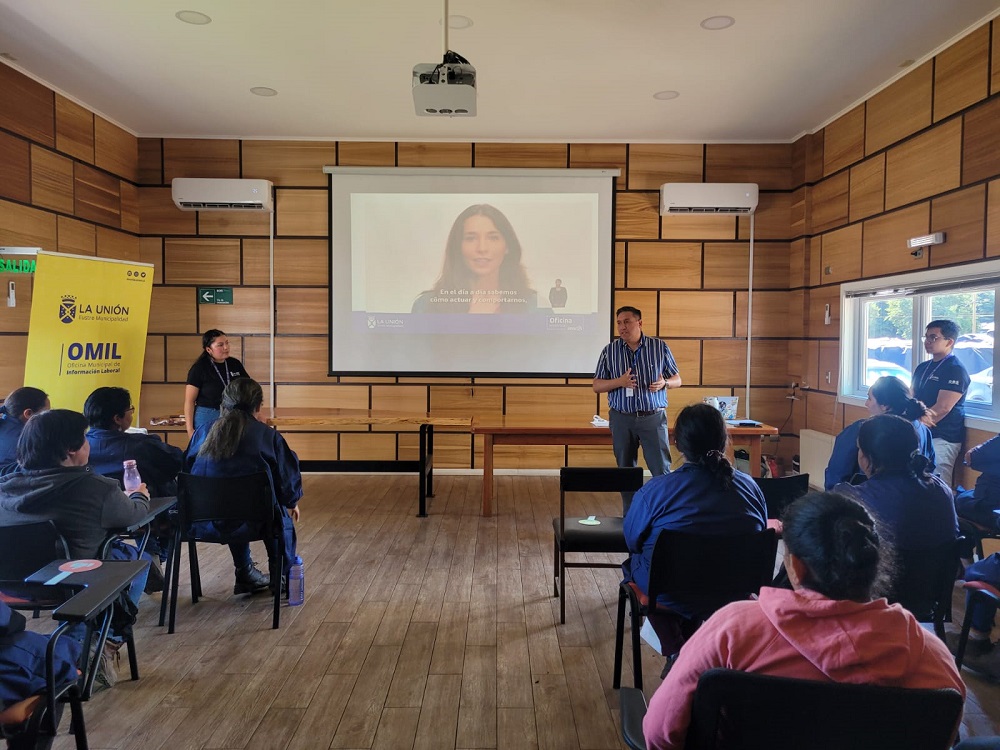 Programa FOMIL destaca por su labor de inclusión en la región de Los Ríos