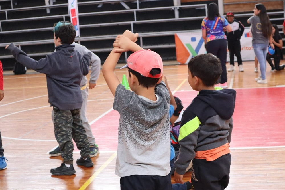 Tres colegios de la comuna beneficiados con Talleres Deportivos-Recreativos dictados por la U. Autónoma de Temuco