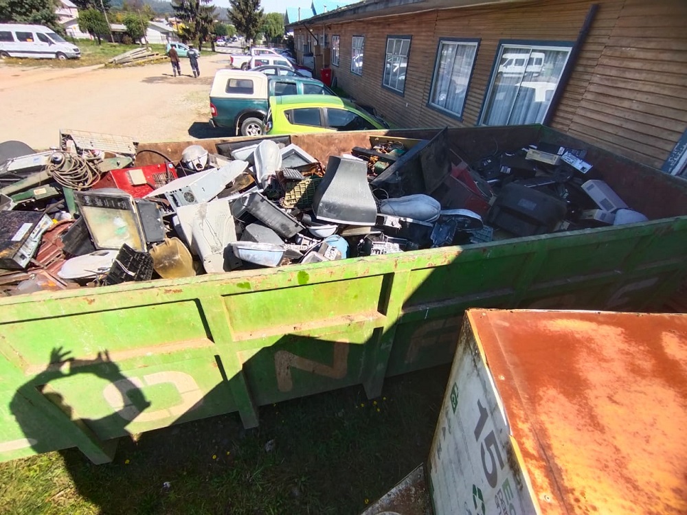 Exitosa campaña de reciclaje de chatarra electrónica en colegios de la comuna de Lanco