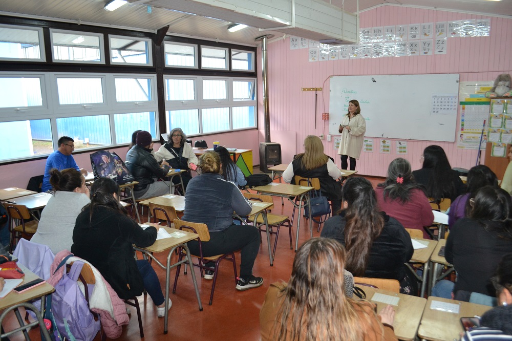 La Escuela Felipe Barthou desarrolló su primera reunión del Centro General de Padres y Apoderados