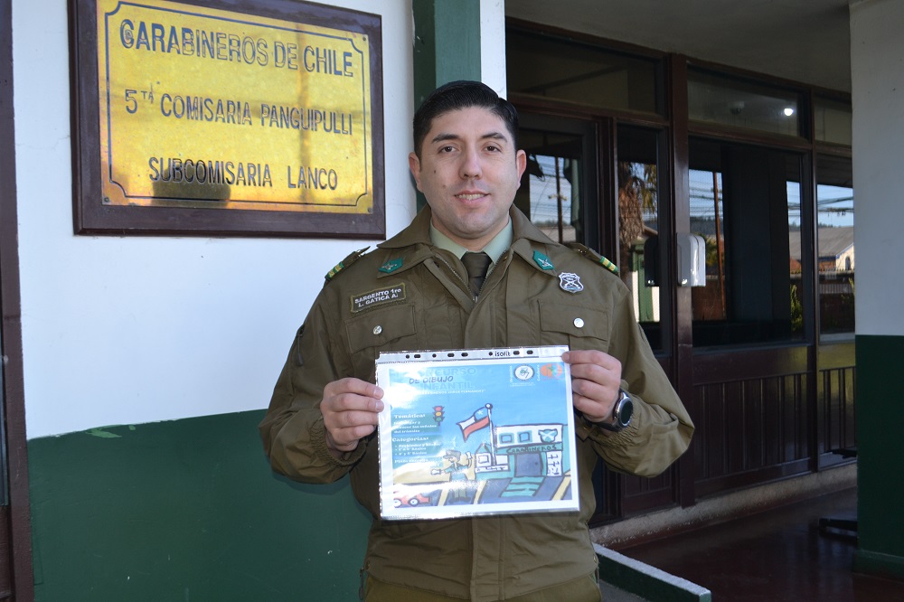 Carabineros de Lanco se encuentran promocionado el Primer Concurso de Dibujo Infantil