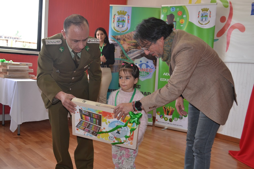 Todo un éxito el Primer Concurso de Dibujo organizado por la Subcomisaría de Carabineros de Lanco