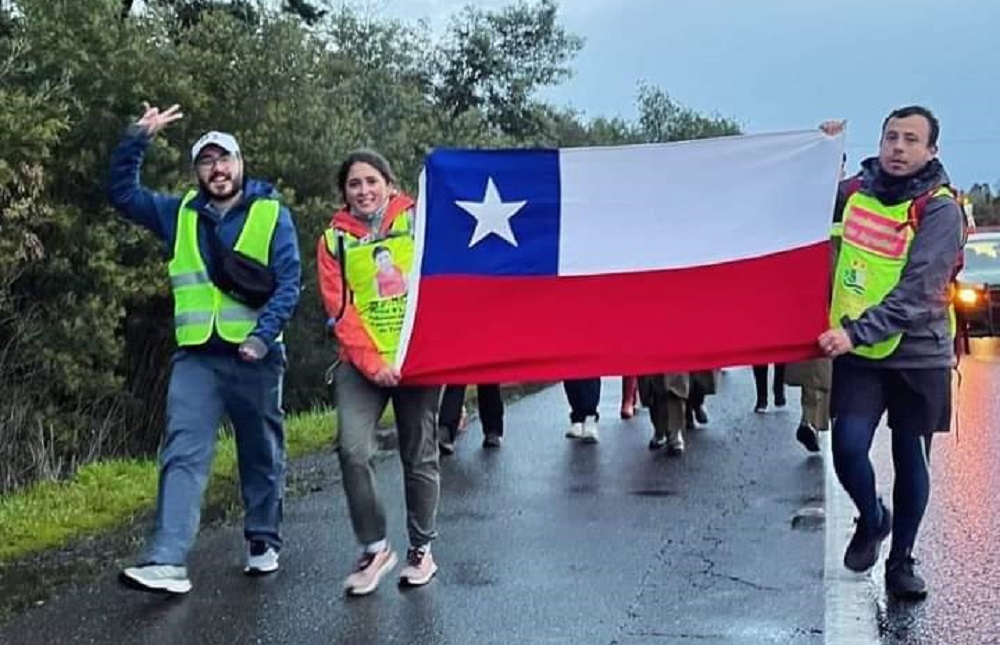 Este miércoles a las 13:00 horas llegan a Lanco Camila Gómez y Marcos Reyes de la Caminata Nacional por la Distrofia Muscular de Duchenne