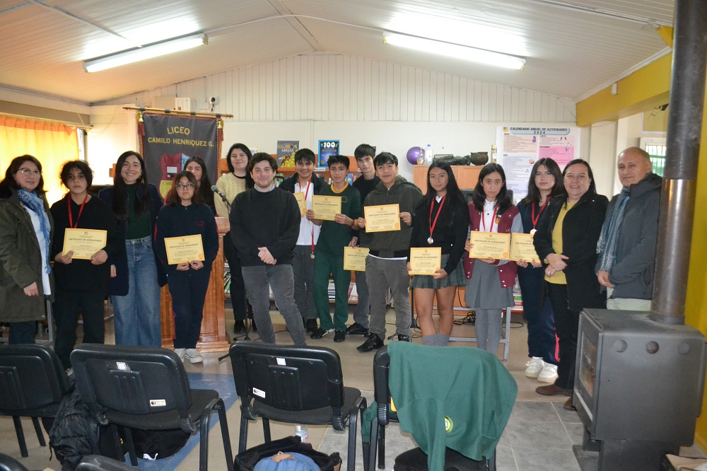 Primer encuentro de English Spelling Bee realizó el Liceo Bicentenario Camilo Henríquez