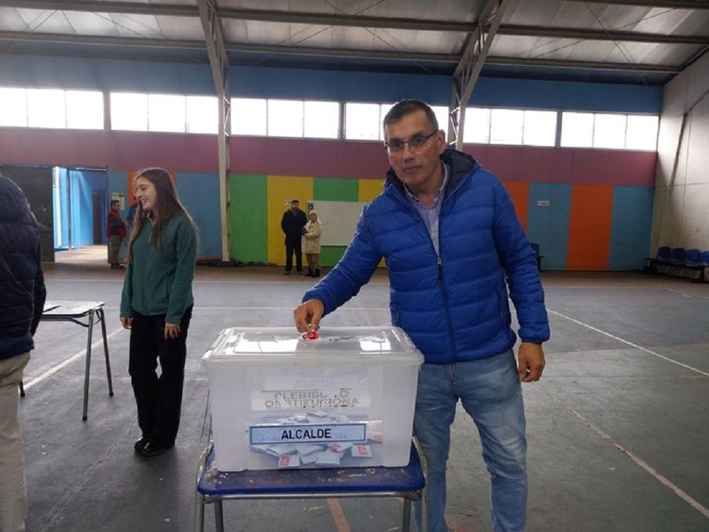 El pre-candidato Eduardo Uribe resultó ganador de Primarias para alcalde en la comuna de Lanco