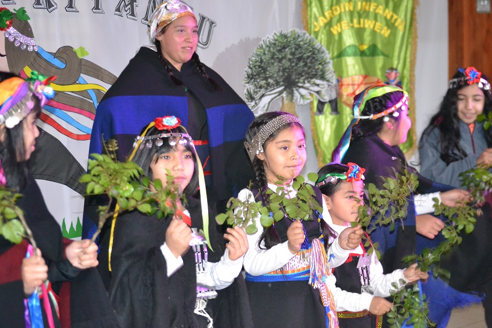 Escuela Rural de Antilhue y Jardín We-Liwen celebran el We-Tripantu junto a autoridades