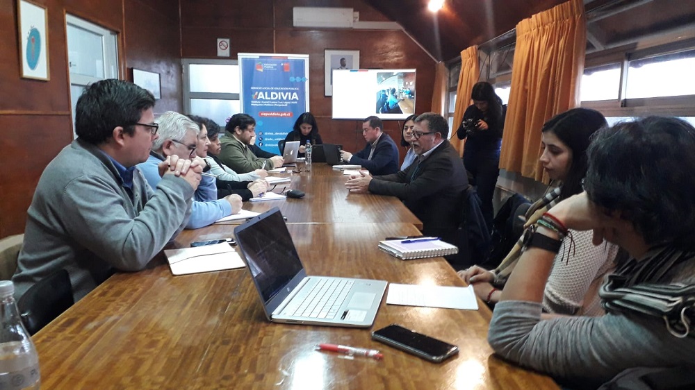 Jefes de DAEM participan en la segunda reunión con el Director Ejecutivo de la SLEP Valdivia