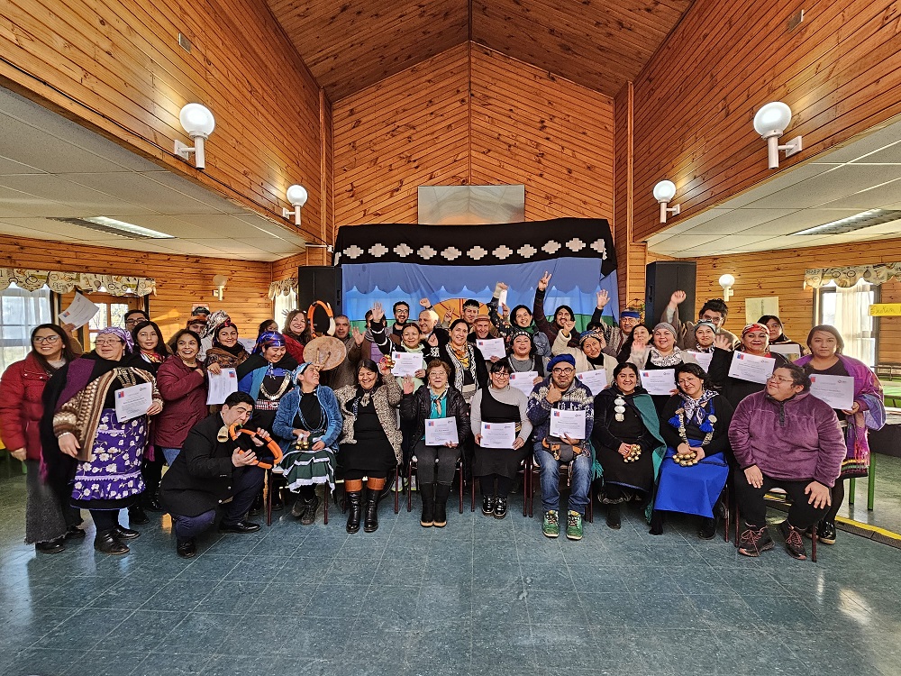 Educadores tradicionales de Los Ríos recibieron certificación lingüística