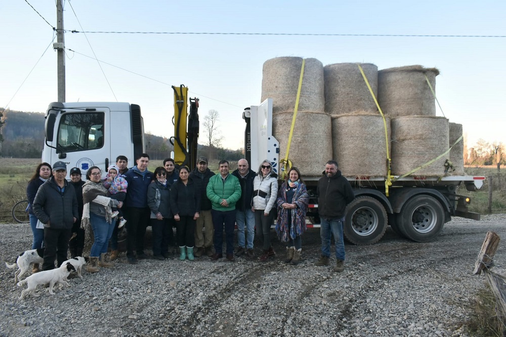 Coordinación público privada permite rápida ayuda para pequeños agricultores afectados por sistema frontal en Lanco