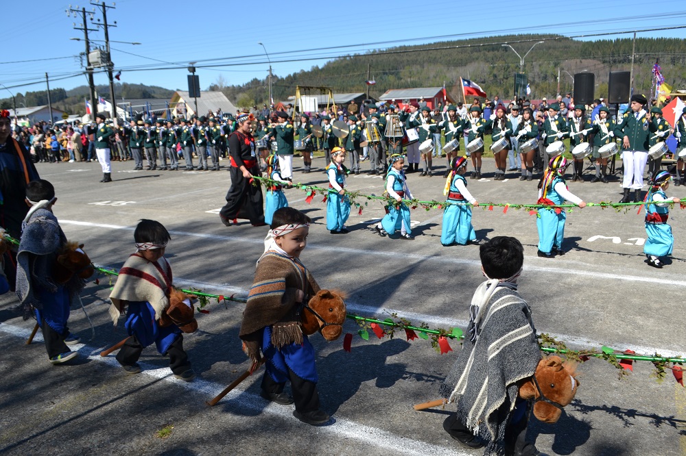 Se realizó primera reunión de coordinación con directores de colegios, para establecer programa del Acto y Desfile de Fiestas Patrias en Malalhue