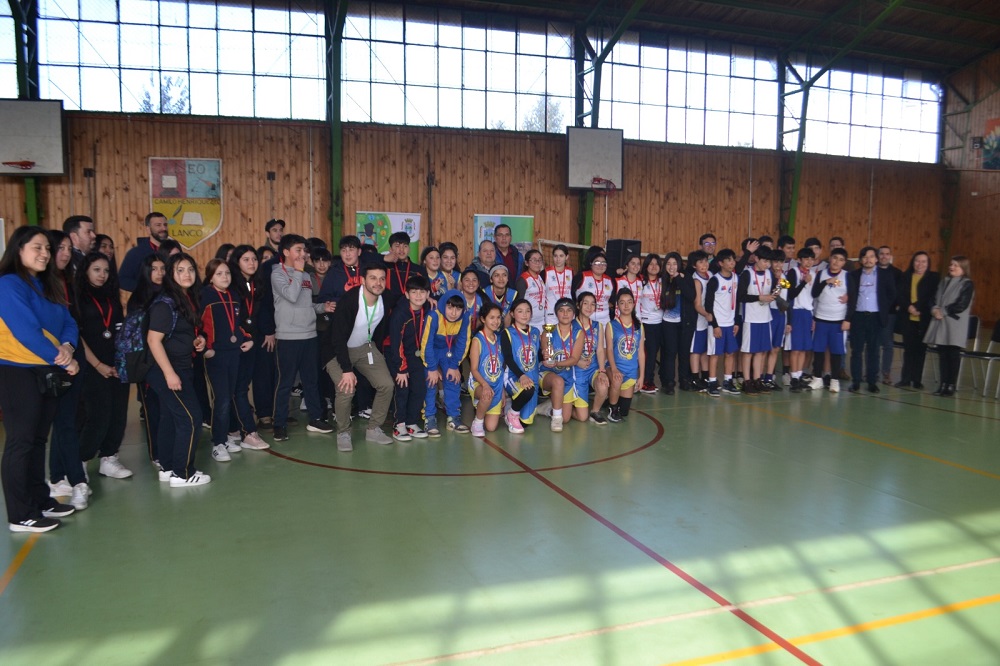 Escuela Alberto Córdova en damas y Escuela San Francisco en varones, campeones en el Básquetbol Escolar Sub 14 en Lanco