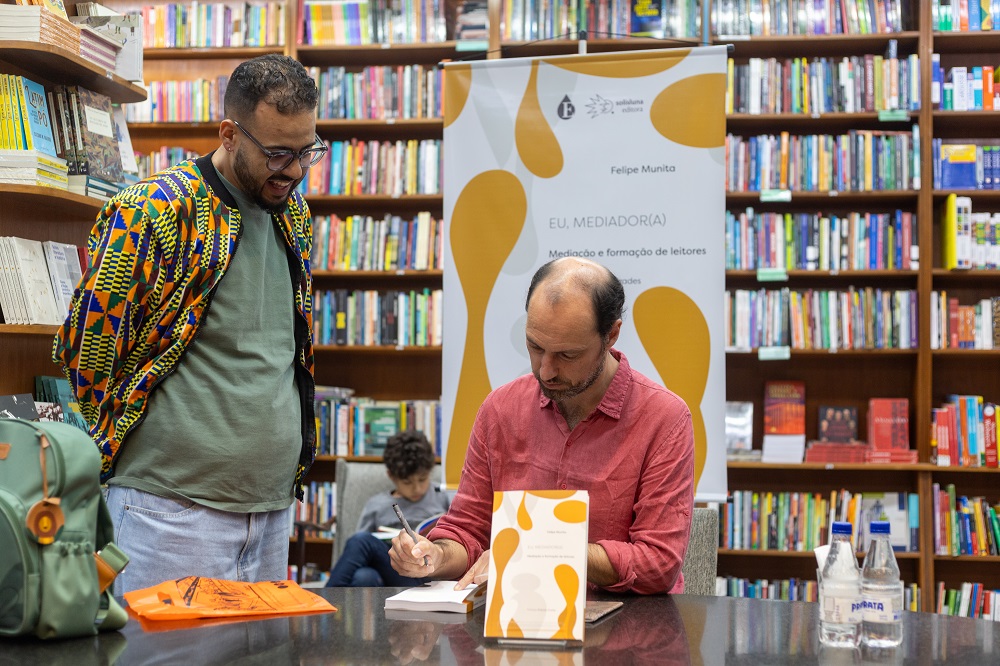 Libro chileno sobre mediación de lectura se consolida con ediciones internacionales