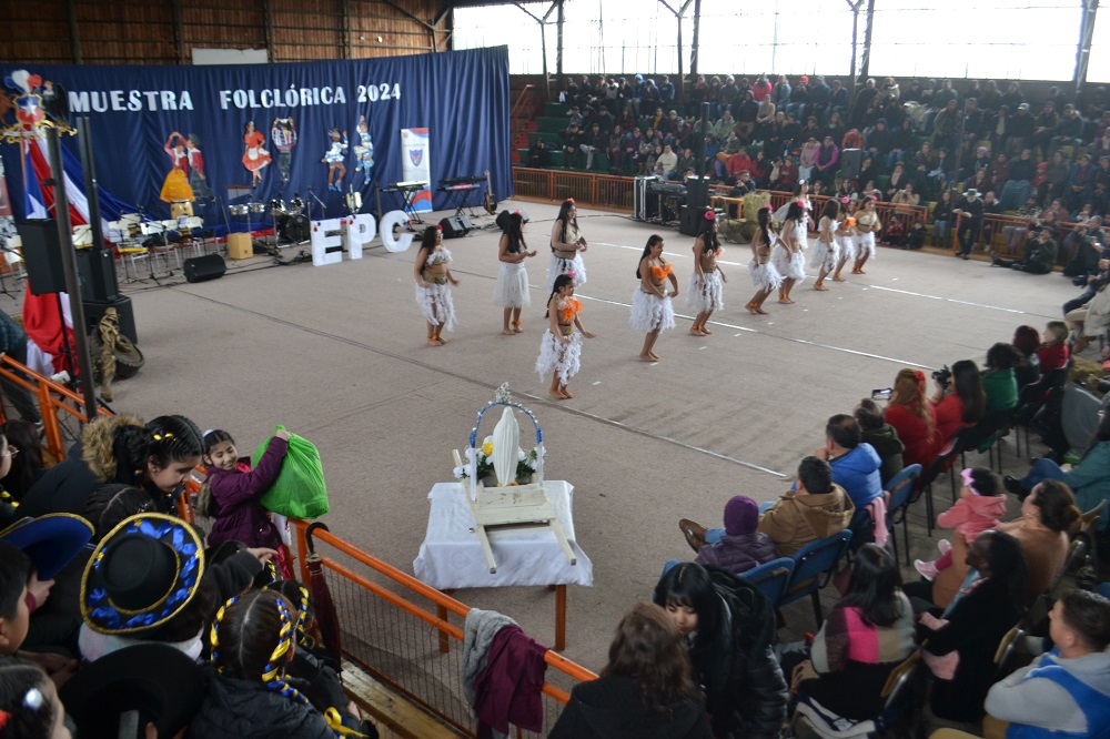 Colorida Muestra Folclórica ofreció Escuela Particular Padre Carlos de Malalhue