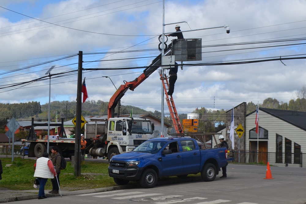 Municipalidad de Lanco refuerza la Seguridad Pública con nuevas cámaras de vigilancia y vehículo de seguridad