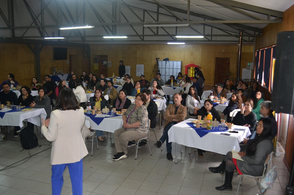 Escuela Alberto Córdova realizó seminario «Aprendizaje profesional en la escuela, transformando el núcleo pedagógico»