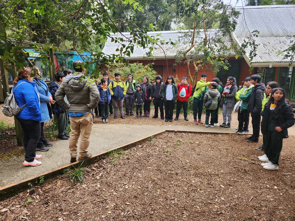 Cooperativa de Agua Potable de Malalhue continúa con actividades educativas en el marco del proyecto de humedal depurador