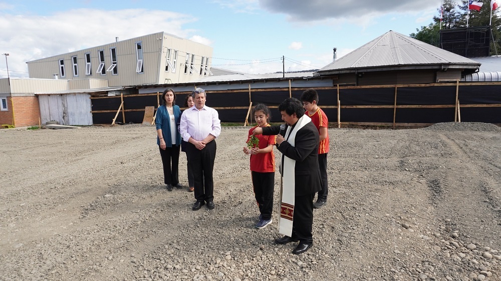 Colegio Bernardo Felmer Niklitschek da inicio a la construcción de su esperado gimnasio