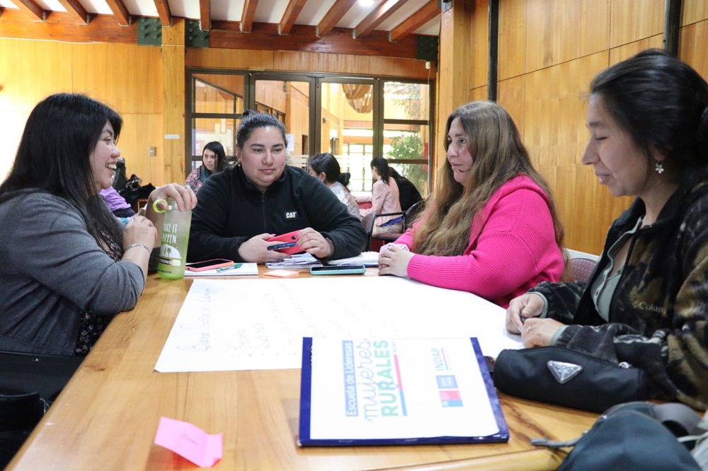 Mujeres rurales de la región de Los Ríos dieron el vamos a versión 2024 de Escuela de Lideresas