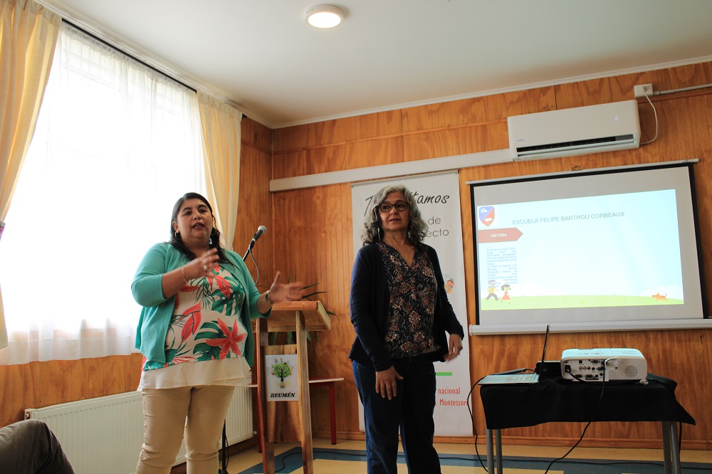 Escuela Felipe Barthou Corbeaux comparte experiencia de éxito en seminario regional sobre mejora educativa