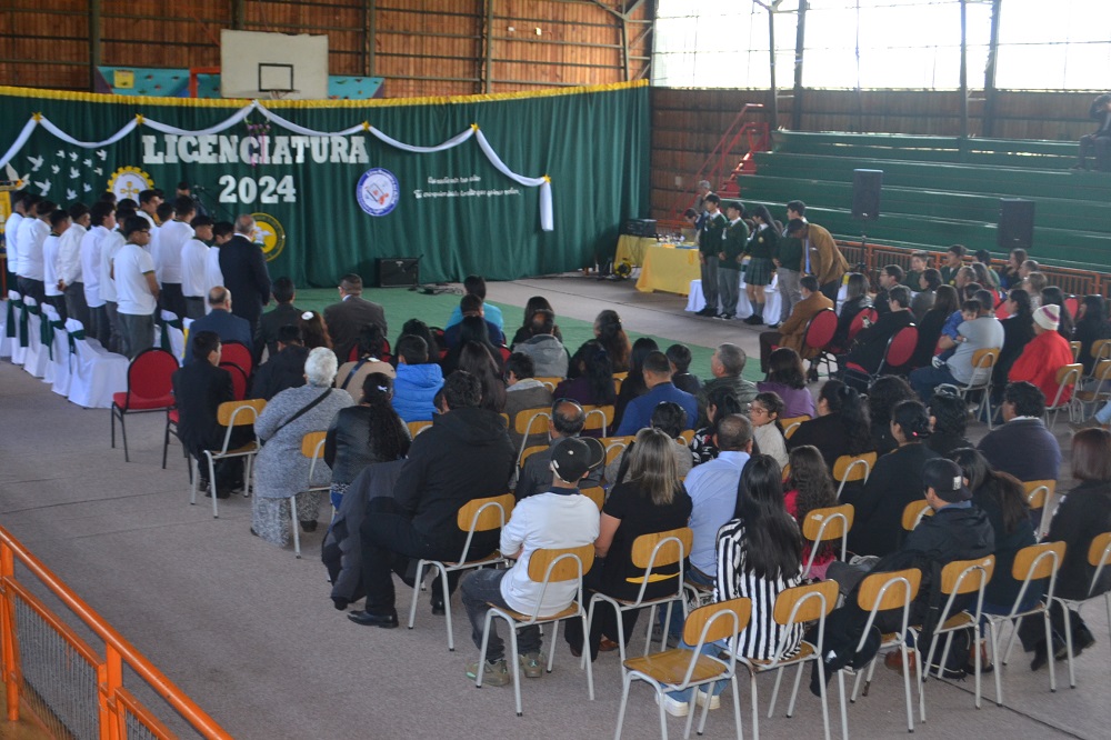 Liceo República del Brasil celebró la licenciatura de su promoción de 4to año Medio 2024