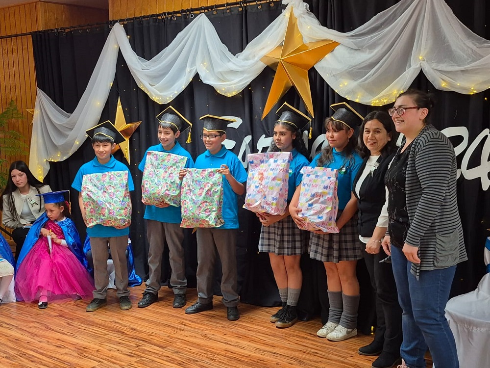 Con autoridades de la comuna se realizó ceremonia de egreso en la Escuela Rural de Aylín y Jardín Infantil «Renacer»