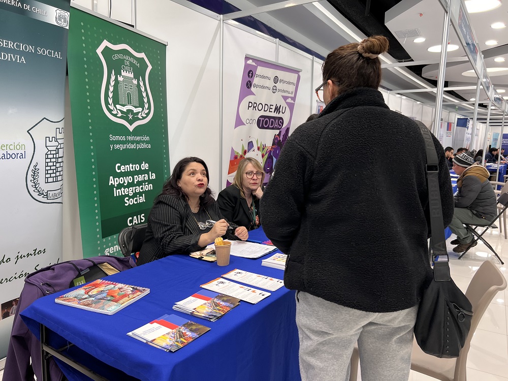 Gendarmería Los Ríos trabajará con municipios para difundir la eliminación de antecedentes penales