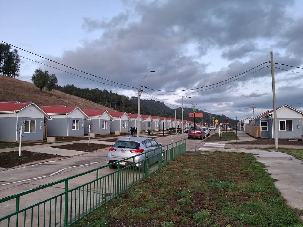 Autoridades inauguran el Complejo Habitacional «Presidente Salvador Allende» en Lanco: 137 familias concretan el sueño de la casa propia Autoridades inauguran el Complejo Habitacional «Presidente Salvador Allende» en Lanco: 137 familias concretan el sueño de la casa propia